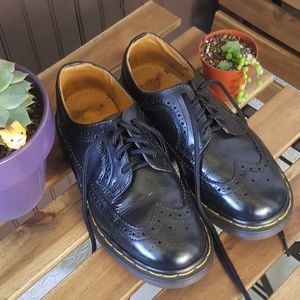 HOLD!!!Black Oxford Wingtip Dr. Martens Shoes Cute